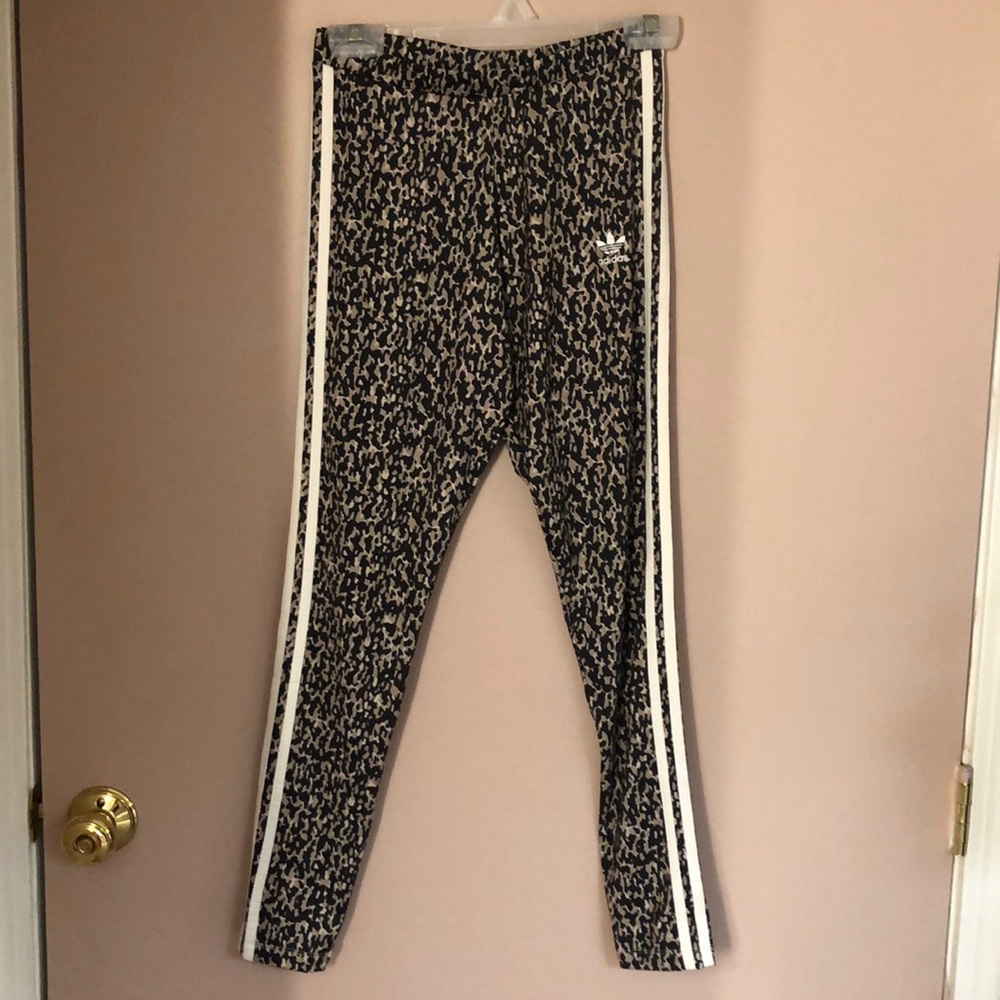 Adidas 3 stripe leggings